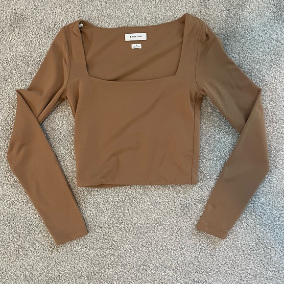 Aritzia Contour Top - Picture 2 of 5